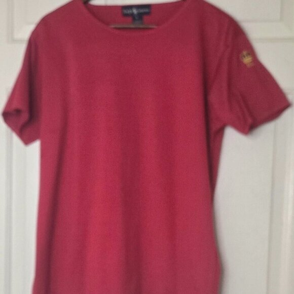 Vintage Ralph Lauren Men's Red Tee with Gold Crest on Sleeve Size L - Picture 1 of 5